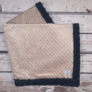 Mimi&#39;s Classic Navy & Latte Blanket