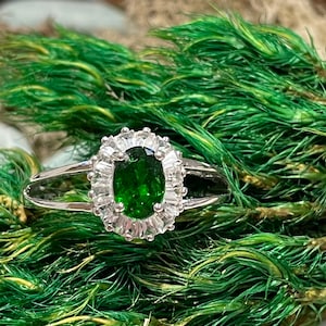 Dainty Emerald Ring with CZ Baguettes - 925 - New!