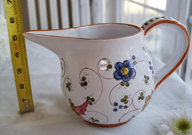 Deruta WHITE PITCHER 34 Oz - Hand Painted Italian Pottery - Red Blue ...