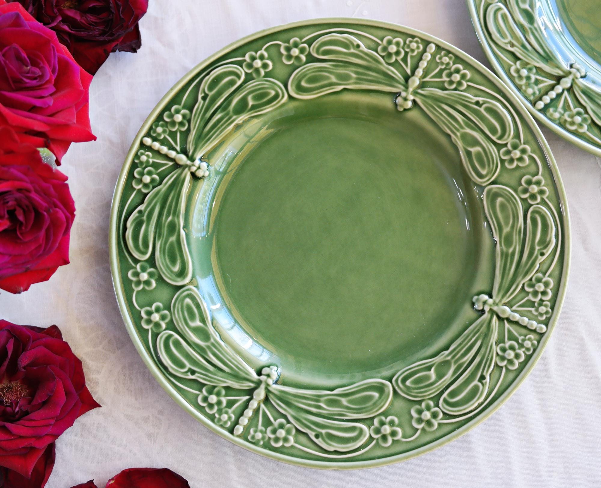World Market DINNER PLATE - Dragonfly Design - Green Majolica