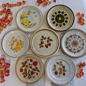 Stoneware DINNER PLATES - Floral Patterns - Yellow Orange Brown - Farmhouse Dining - Retro Dinnerware - Vintage Americana - Priced Per Plate