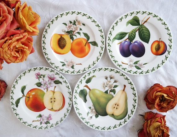 Maxwell & Williams SALAD PLATE 8 Orchard Fruits Pattern Peach Apple Pear  Plum Fine Bone China Designer Homewares Priced per Plate 