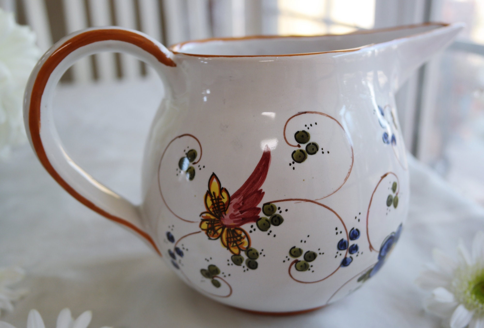 Deruta WHITE PITCHER 34 Oz - Hand Painted Italian Pottery - Red Blue ...