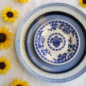 MISMATCHED PLACE SETTING - Blue White Floral China - Dinner Salad Bread/Butter Plates - Set of 3 - Wedding Party Table Set - Bridal Luncheon