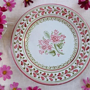 Talavera Spain WALL PLATE 11.5&quot; - Hand Painted Spanish Pottery - Pink White - Country Cottage - Farmhouse Wall Decor - Decorative Platter