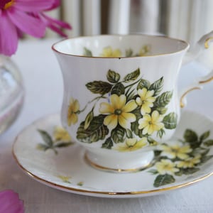 Paragon Majesty the Queen - Etsy
