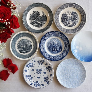 Blauwwitte DESSERTBORDEN - maat 6,5&quot; tot 7&quot; - Franse mix van plattelandshuisjes - boerderijdecor - niet-overeenkomend porselein - Tea Party - geprijsd per bord
