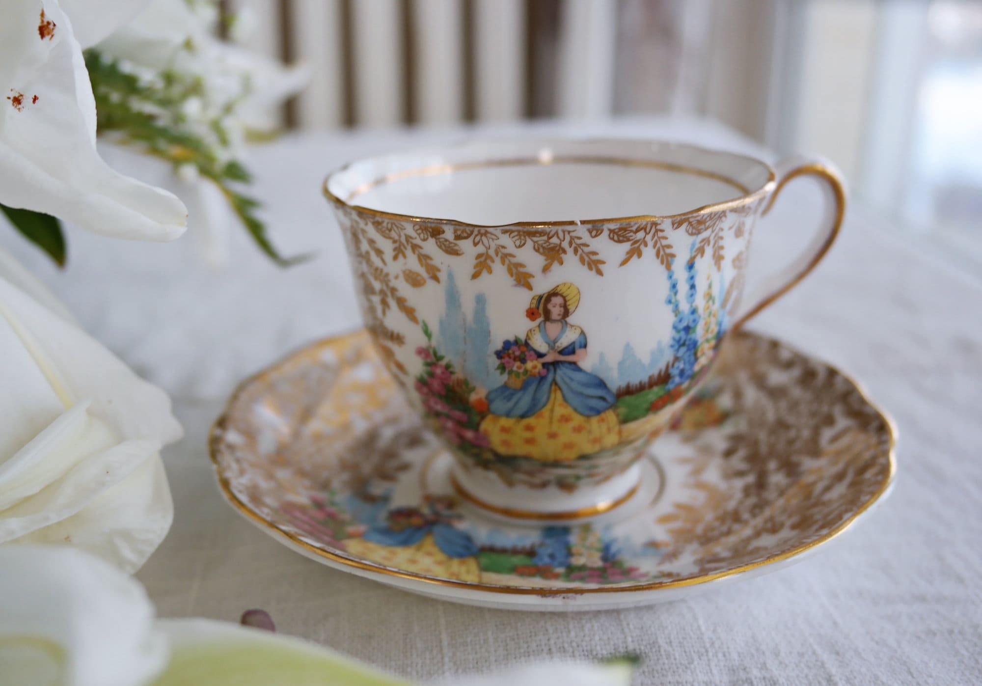 フランス雑貨マリンセール　アンティークカゴセット Colclough CUP & SAUCER - Crinoline Lady Victorian Garden - Vintage