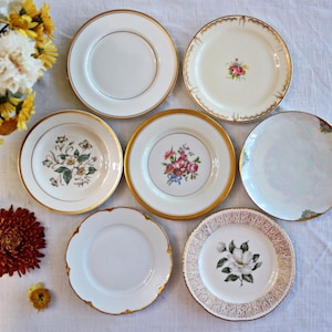 PRATOS DE PÃO E MANTEIGA EM MARFIM BRANCO OURO - Tamanho 6" a 6,5" - Prato lateral para bolo - Almoço para noivas e casamentos - Mix de porcelana para chá de bebê - Preço por prato