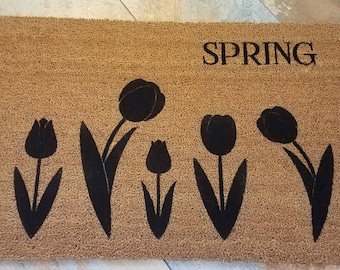 Spring Tulip Coir Doormat: Fade-Proof Welcome Mat