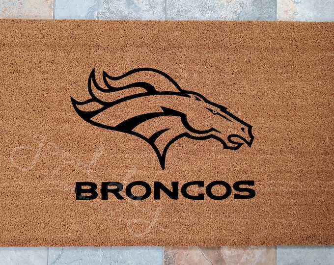 Football Team Doormats - Pick Your Favorite Team! / Welcome Mat / Custom Doormat  / Sports Fan / NFL Gift Ideas / Gifts for Boyfriend