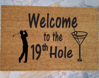 The 19th Hole Golf Doormat: Custom Welcome Mat