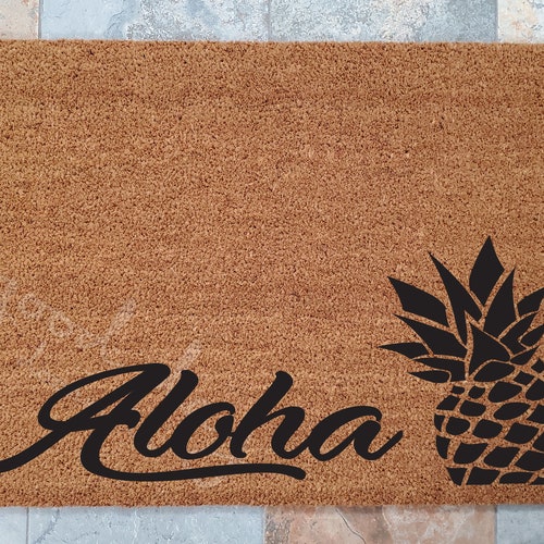 Momona Hawaiian Tropical Pineapple Aloha Doormat Personalized Doormat Rug Housewarming Gift Family Welcome Mat Custom Funny Birthday New Momona Hawaiian Tropical Pineapple Aloha Doormat Personalized Doormat Rug Housewarming Gift Family Welcome Mat Custom Funny Birthday New