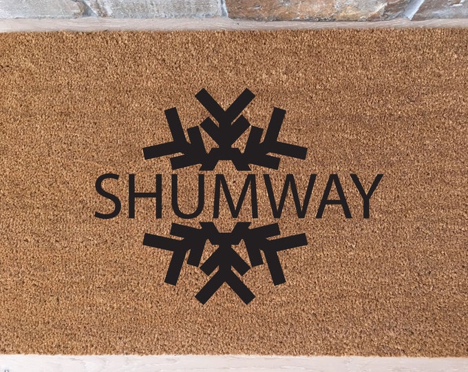 Snowflake Doormat / Welcome Mat / Custom Doormat / Personalized Doormat / Funny Doormat / Housewarming Gifts / Winter Family Name Mat