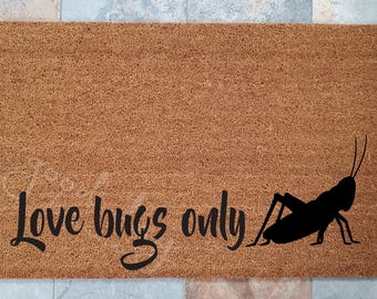 Grasshopper Doormat / Spring Door Mat / Custom Doormat / Cute Home Decor / Garden Lover Gifts / Welcome Mat / Garden Decor / Grasshopper