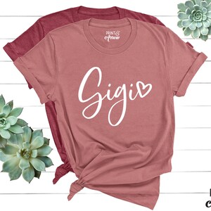 Gigi Shirt, Grandma Gift, Nana Shirt, Christmas Gift for Gigi, Mothers Day, Pregnancy Announcement Grandparents, Best Gigi Shirt