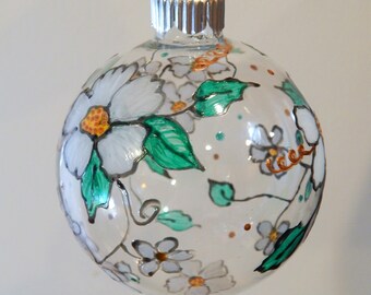 Painted Ornament. Glass Ornament. Suncatcher. Clear Ornament. Glass Paint. Floral Ornament. Daisies.