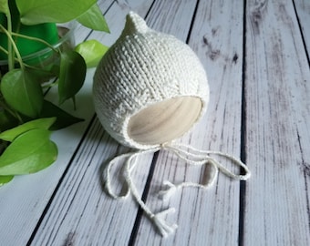 White Newborn Knit Bonnet, Pixie Bonnet, Wool Knit Bonnet, Newborn Photography Prop, Newborn Photography Bonnet
