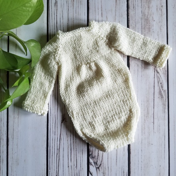 White Newborn Knit Bodysuit, Knit Photography Prop, Newborn Outfit, Long Sleeved Newborn Outfit