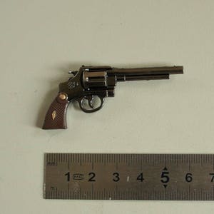 1/6 Scale Miniature Smith & Wesson Revolver and Leather Holster