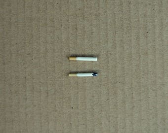 1/6 Scale Miniature Model Cigarettes (2 pcs)