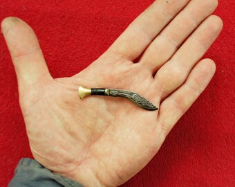 1/6 Scale Miniature Kukri Knife Weapon -  all metal