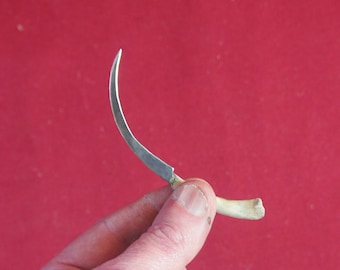 1/6 Scale Miniature Steel Sickle Knife Weapon with Bone Handle