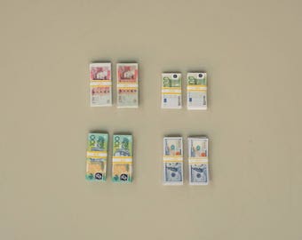 1/6 Scale Miniature Play Money Model Banknotes (2 pcs)