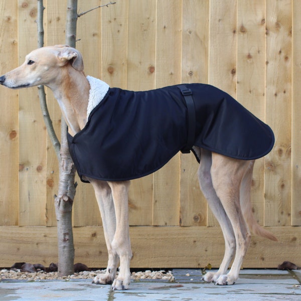 Manteau imperméable noir doublé en polaire Whippet Greyhound, avec sangle réglable assortie à clip Lurcher/Lévrier italien/Lévrier
