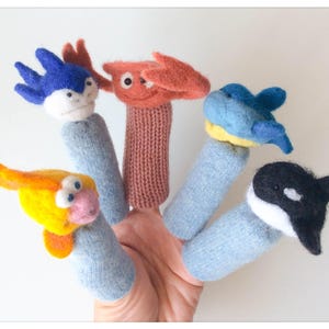 Animals of the seas and oceans - lot of finger puppets in felted and knitted wool