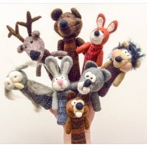 Puppets-animals of Forest/La forêt - 8 felted and knitted wool finger puppet animals