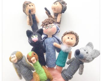 Finger puppets musical tale "Peter and the Wolf"