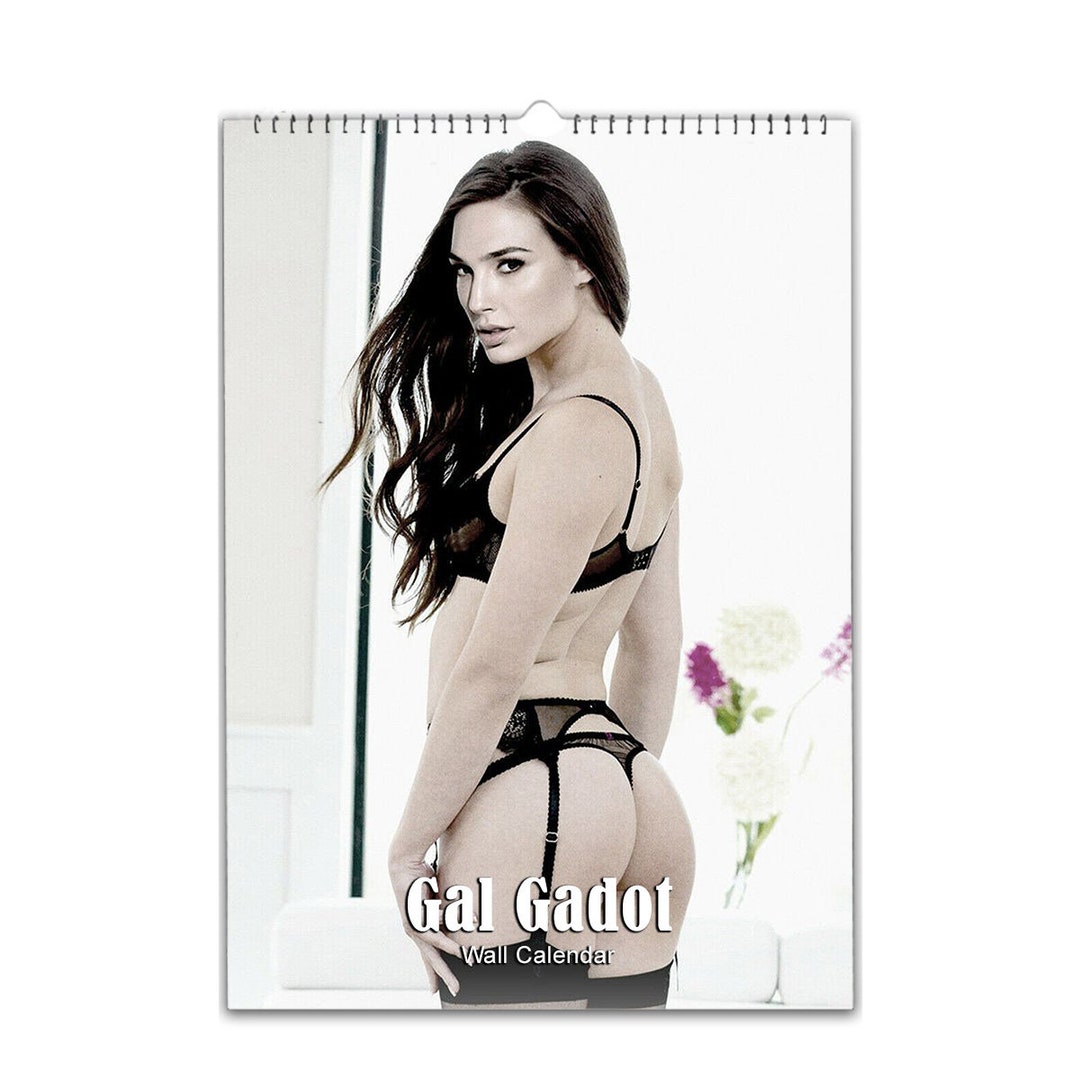 sexy gal gadot lingerie Gal Gadot - GIFs main image 0