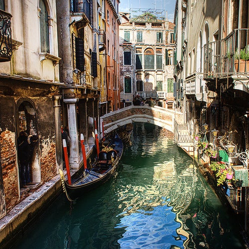 Venice Italy Venetian Gondola HDR Photography Canvas Print Art Decor Wall 