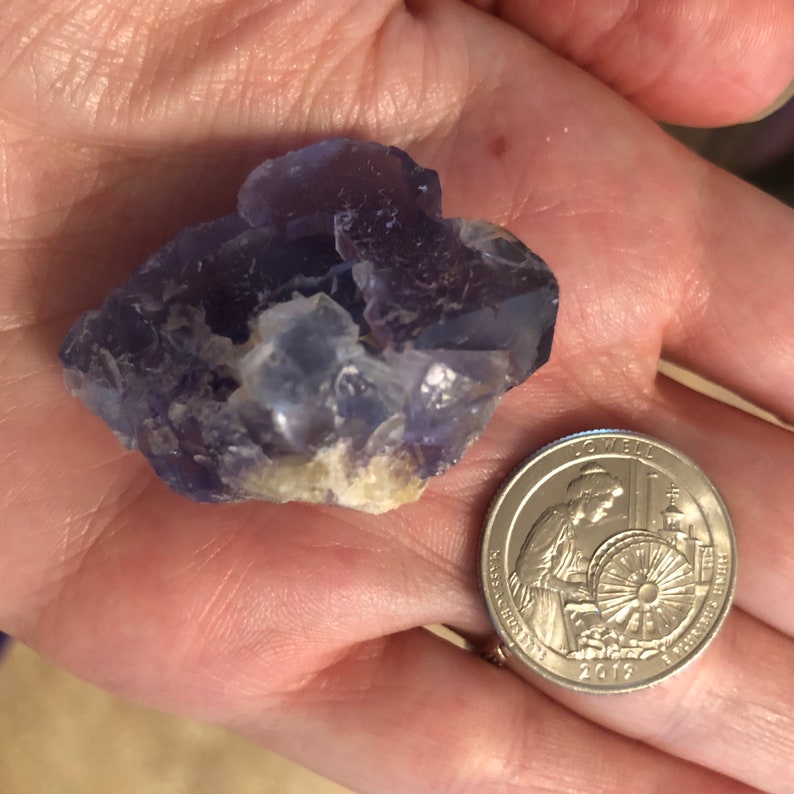 Fluorite for CALMNESS THROAT CHAKRA Natural French Fluorite Crystal Minerals Focus Karmic Patterns Blue /& Yellow Crystals Gems