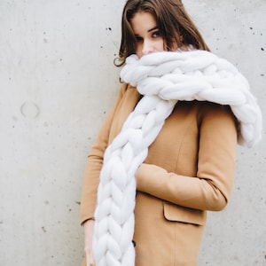 Chunky Knit Scarf, Chunky Scarf, Wool Scarf, Knitted Scarf, Oversized Scarf, Thick Scarf, Merino Scarf, Housewarming Gift