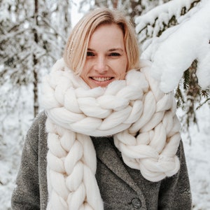 Wool Scarf, Winter Scarf, Knitted Scarf, Oversized Scarf, Chunky Knit Scarf, Thick Scarf, Merino Scarf, Women Scarf, Housewarming Gift