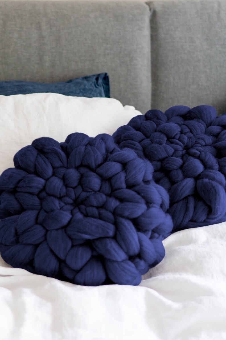 Chunky knit cushions bed throw pillows decorative throw pillows round throw pillow navy blue