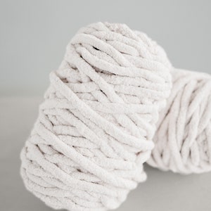 Diy chunky yarn chenille yarn ball cream white