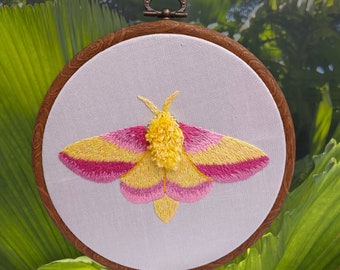 Rosy Maple Moth, Moth Embroidery, Hand Embroidery, Embroidery Hoop, Moth Gift, Entomology Embroidery, Pink Moth, 3D Embroidery, Fluffy Moth