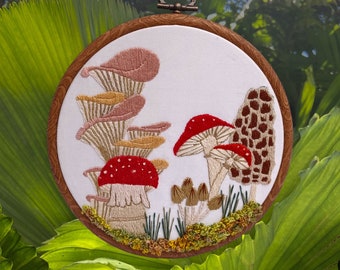 Mushroom Embroidery Hoop, Toadstool Embroidery Hoop, Nature Embroidery, Hand Embroidery, Silk Thread Embroidery, Shroom Embroidery