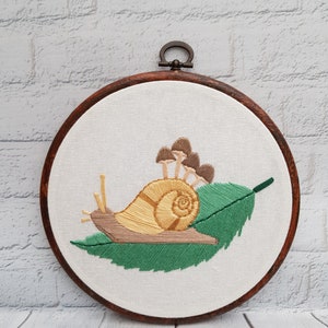 Hand Embroidered Snail Hoop Art: Linen Nature Decor