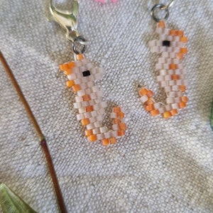 Beaded Seahorse Stitch Marker, Progress Keeper, Knitting Gift, Crochet Gift, Knitting Marker image 4