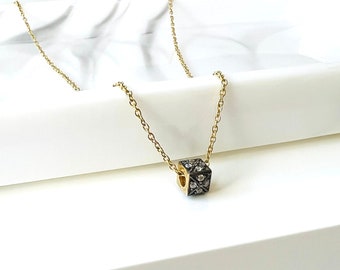 Collar colgante de oro pavimentado, collar simple para todos los días, regalo perfecto para ella, collar de oro delicado, joyería minimalista, piedra preciosa para abril