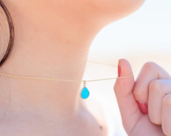 Collar personalizado de gota de lágrima, collar delicado de piedra de nacimiento, colgante de piedras preciosas con cuentas, collar de piedra de nacimiento elegante y delicado, regalos para ella