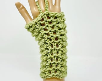 Guantes sin dedos de alpaca tejidos a mano: Guanteletes Ren Faire verde claro