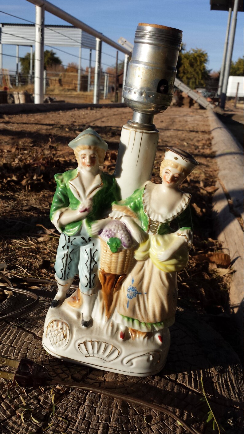 Occupied Japan Hand Painted Vintage Porcelain Boudoir Lamp Parlor Lamp 19301940 Colonial Couple Bedroom Lamp
