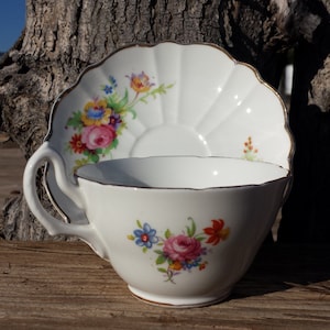 Floral Tea Cup And Saucer - Fine Bone China - Made In England - Tea Cup And Saucer - Collectible From 1950s
