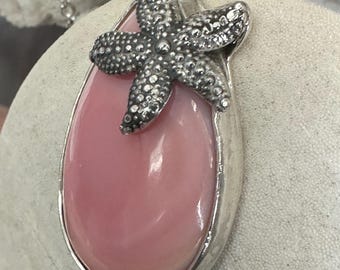 pink queen conch starfish pendant