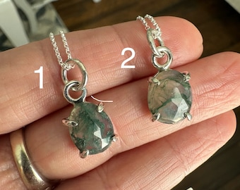 rosecut moss agate pendant